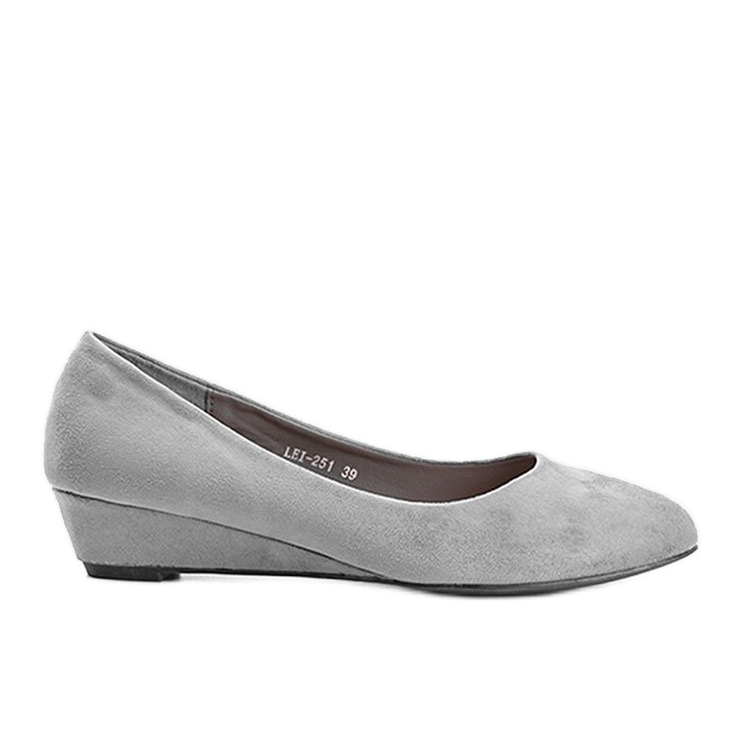 Graue Pumps auf dem Luxuriance niedrigem Keilabsatz