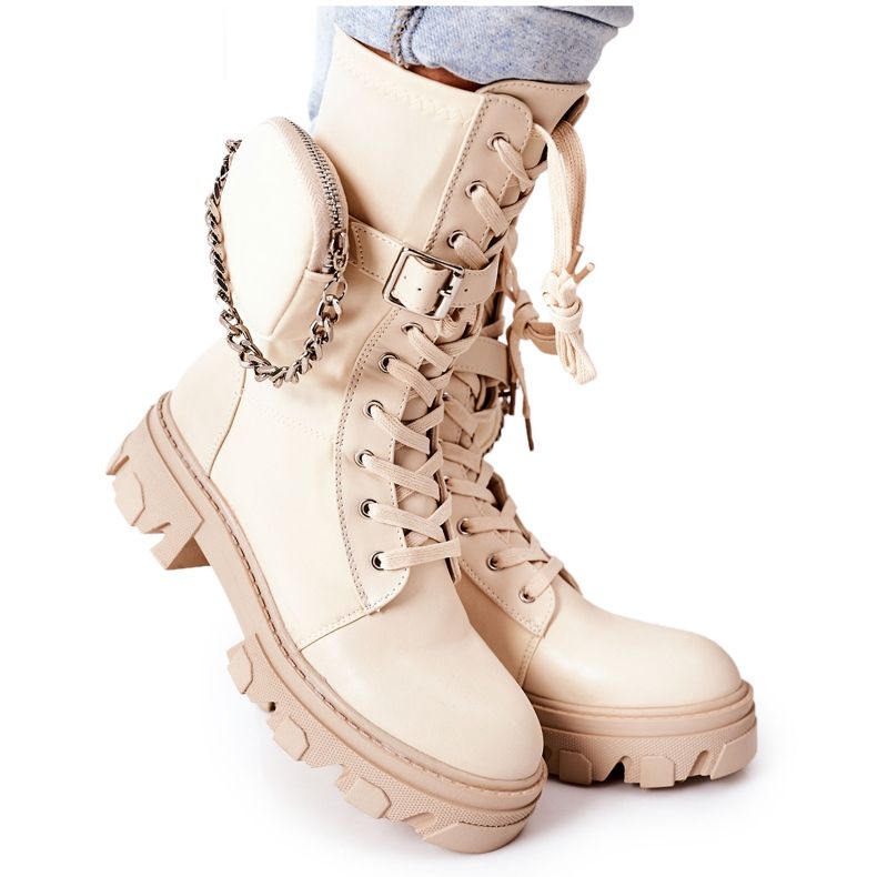 PS1 Warme Arbeiter mit nierenbeigem Look mich an