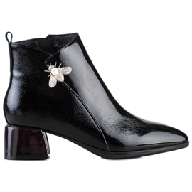 ARTIKER Elegante Lederstiefel mit Ornament schwarz