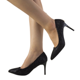 Schwarze glänzende Pumps von Dolche