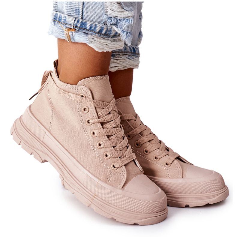 FJ1 Hohe Sneakers Beige Trissy auf einer großen Sohle