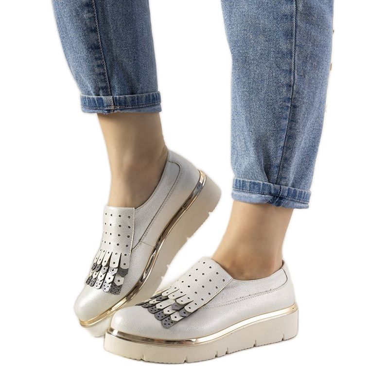 Silberne Slipper mit GF-FD9-Stollen weiß