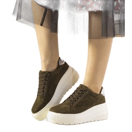 Grüne Sport-Sneaker mit hohen Absätzen von Rapter