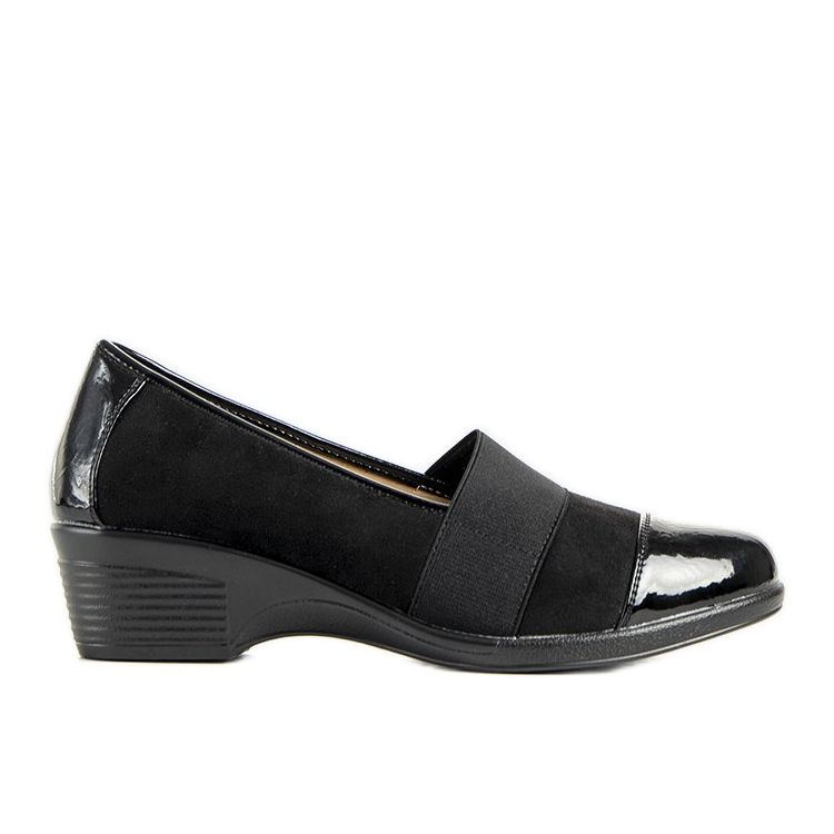Schwarze Schuhe am Bellissima Wedge