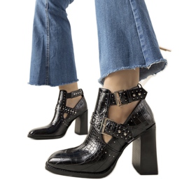 Schwarze Stiefeletten mit wunderschönem Krokodilledermotiv