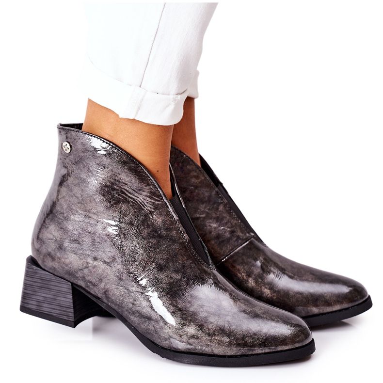 Warme Lederstiefel mit hohem Absatz Maciejka 04777-13 Grau mehrfarbig