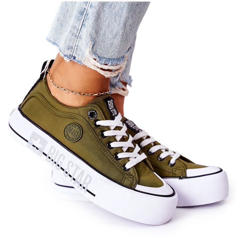 Sneakers On the Big Star II274024 Khaki-Plattform grün