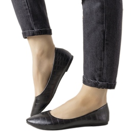 BM Schwarze Ballerinas im Camilia Krokodilhautmuster