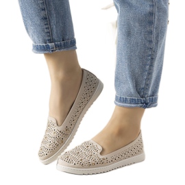 Beige Mokassins mit durchbrochenem Loretta-Muster