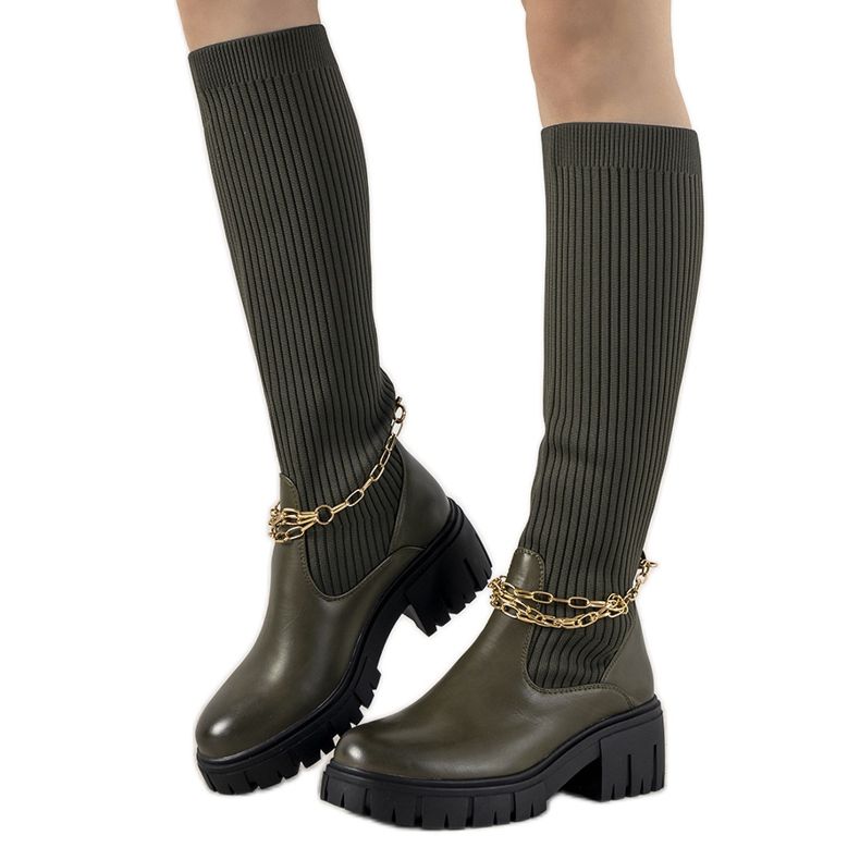 Grüne Stiefel mit Sockenoberteil Cheers