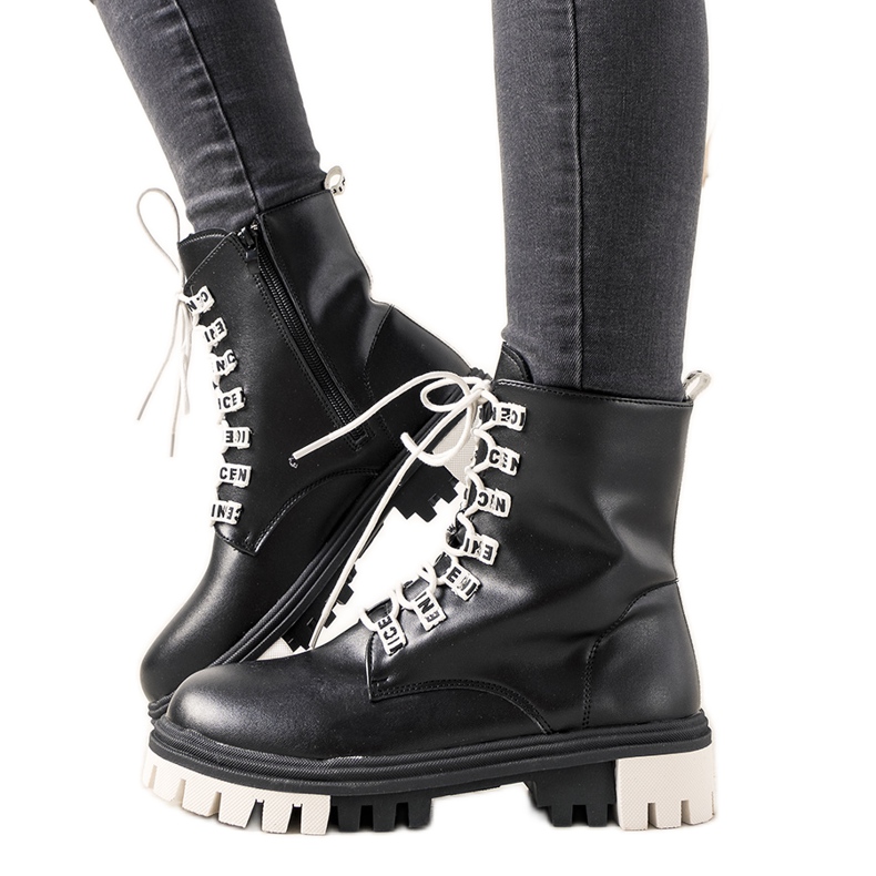 Schwarze Damenstiefel von Asha