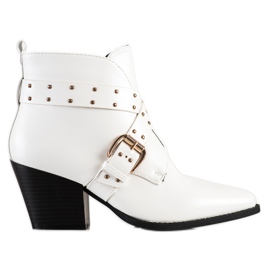 Lucky Shoes Rockstiefel auf der Post weiß