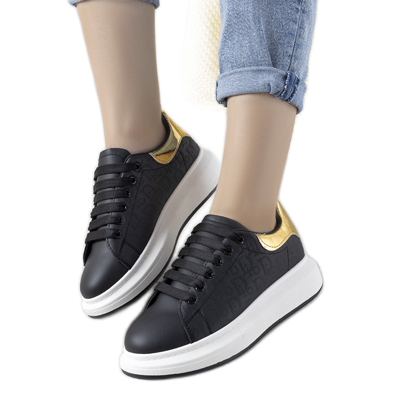 Schwarze Sneaker mit modischen Valeria-Mustern