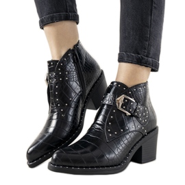 Schwarze Stiefeletten mit Montiana-Schnalle