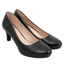 Schwarze Pumps auf der schwarzen KZ599 Black Plattform