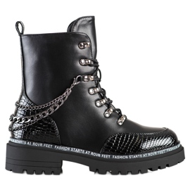 S. BARSKI Arbeiter mit einer Kette von S. Bararski schwarz