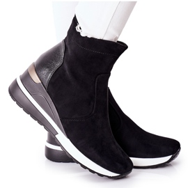 Vinceza Damenstiefel auf einem Keil Schwarz Greenfort