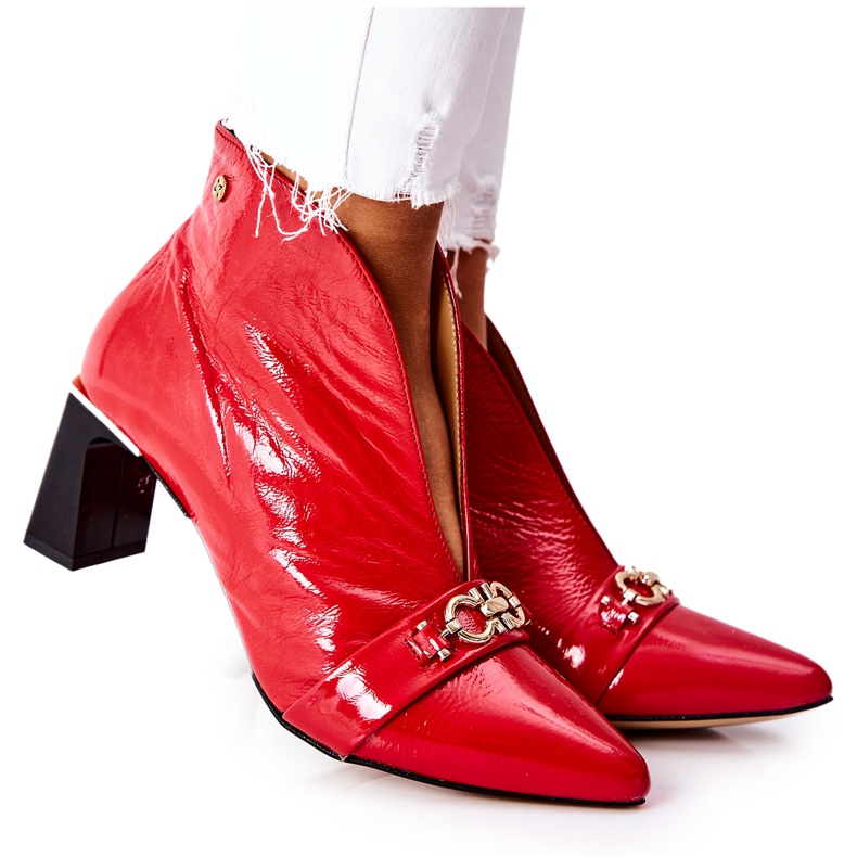 Lederstiefel auf einem Pfosten Maciejka Rot 05262-08