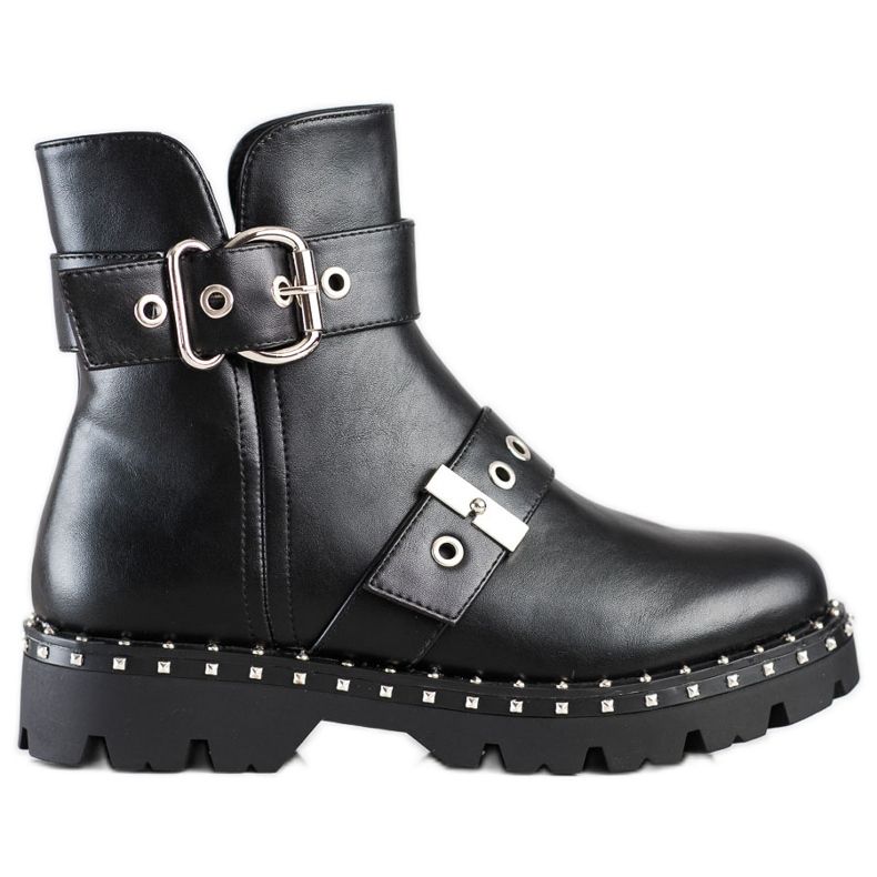 Janessa Arbeiter mit Jet schwarz