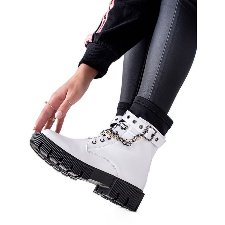 Seastar Arbeiter mit Modeketten weiß