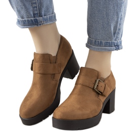 Beige Schuhe am Pfosten Leonie khaki