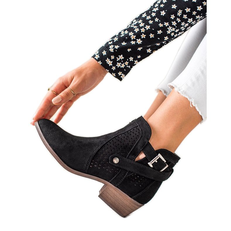 Erynn Durchbrochene Stiefel schwarz