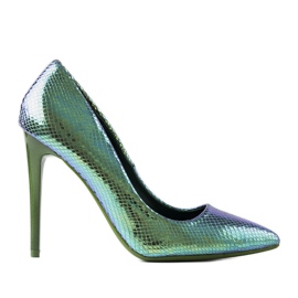 Audreys blau schillernde Absätze