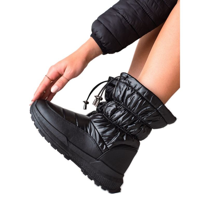 TRENDI Modische schwarze Schneestiefel