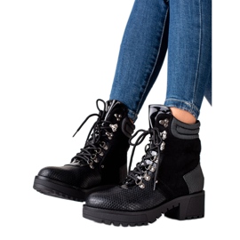 Janessa Black Workers Schlangenprint schwarz