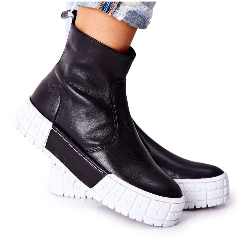 Maciejka Lederstiefel auf der Plattform Schwarz 05216-01