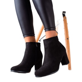 TRENDI Lässige Wildlederstiefeletten schwarz