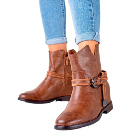 TRENDI Stylische Keilstiefel braun