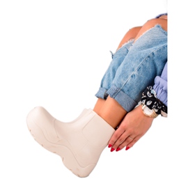 TRENDI Gummistiefel auf der Fashion-Plattform weiß