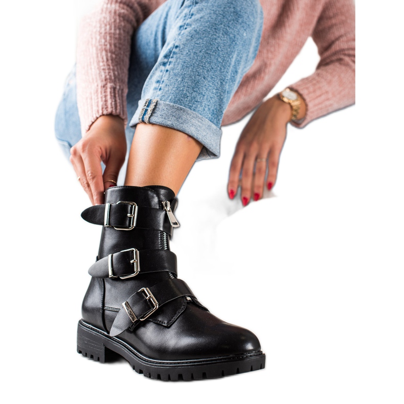 Sixth Sense Schwarze Arbeiter mit Schnallen