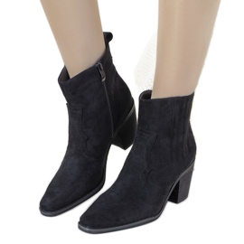 Schwarze Cowboystiefel mit Babette-Schlangenhaut-Einsätzen