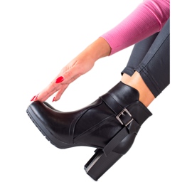 TRENDI Stiefel mit hohem Absatz mit Schnalle schwarz