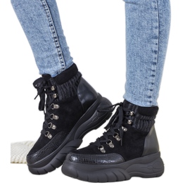 Schwarze Wintersneaker mit dem Miron Tiermotiv