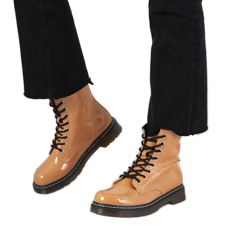 Orange Stiefel, Stiefel, Typ Publia