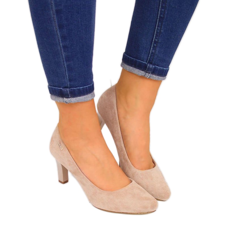 Pumpen am Pfosten Sergio Leone W SK39X beige