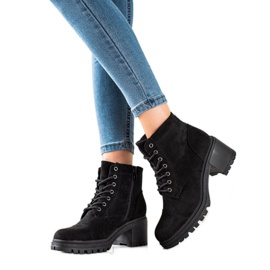 TRENDI Bequeme Schnürstiefel schwarz
