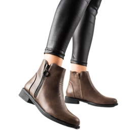 TRENDI Modische braune Stiefel