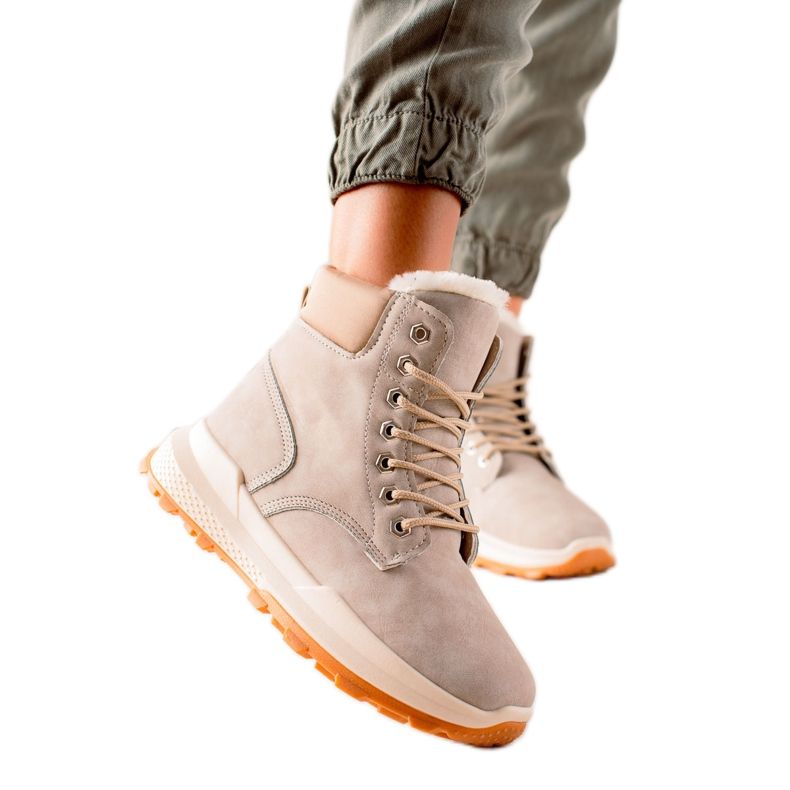 TRENDI Beige Trapper