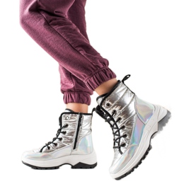 TRENDI Schneestiefel mit Holo-Effekt silber-