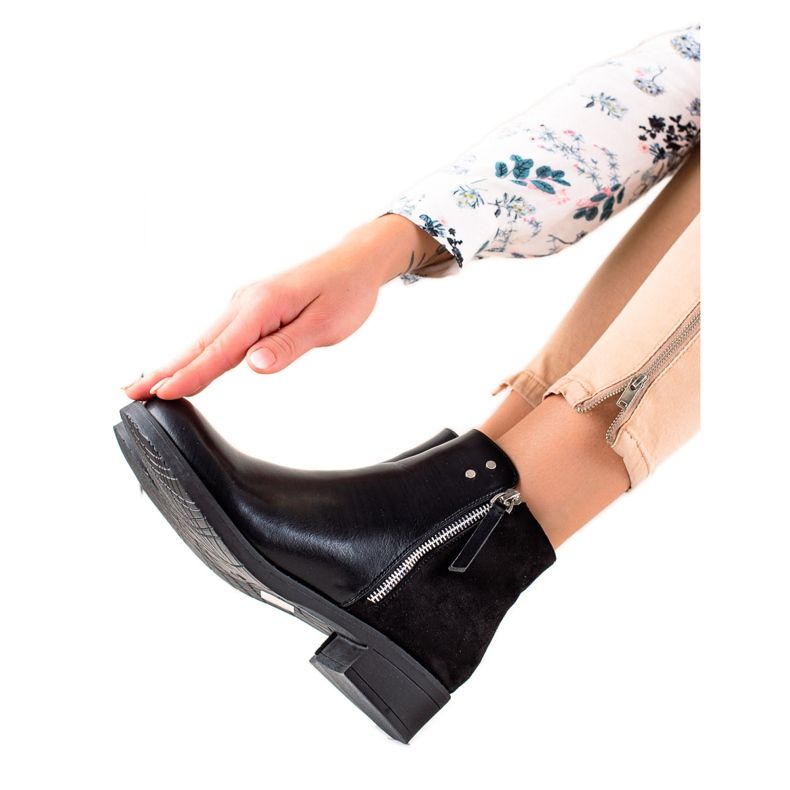 TRENDI Klassische Stiefel schwarz