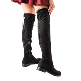 TRENDI Schwarze Musketiere