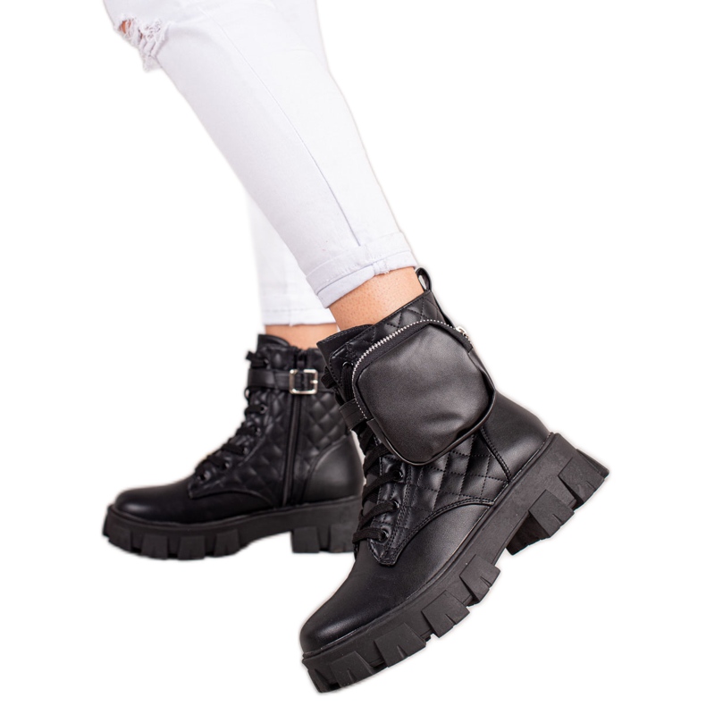 Best Shoes Gesteppte Trapper mit Tasche schwarz