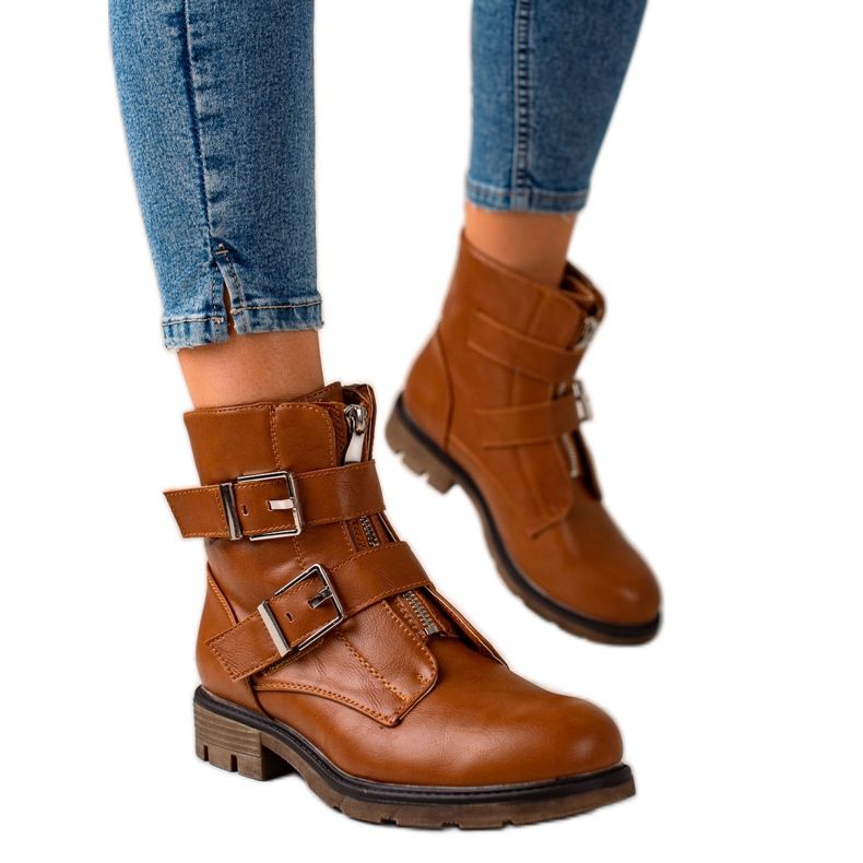 Kayla Braune Gelegenheitsarbeiter