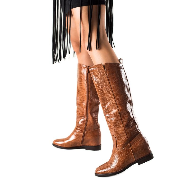 TRENDI Stiefel mit Öko-Leder am Keil braun