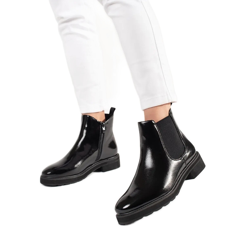 Klassische schwarze Stiefel von Sergio Leone