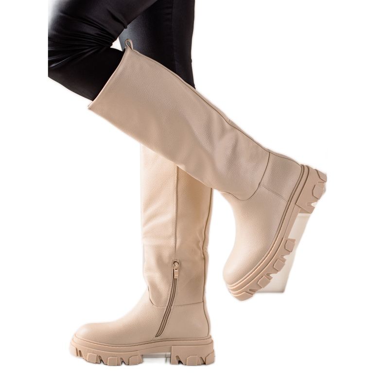TRENDI Stiefel mit Öko-Leder auf der Plattform beige